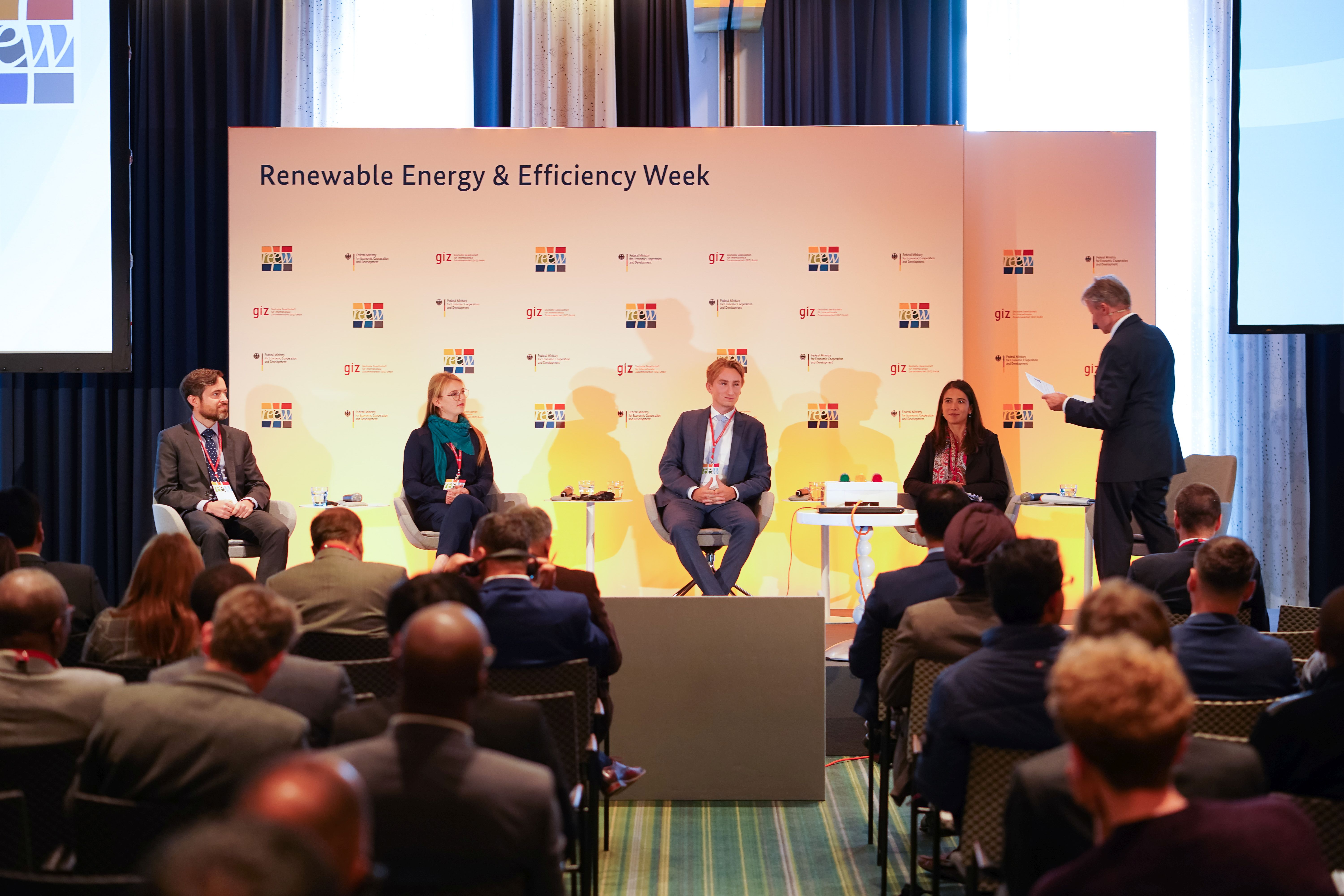 reew - Review 2019 